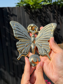 MOTYL - Solid Brass Butterfly Door Knocker