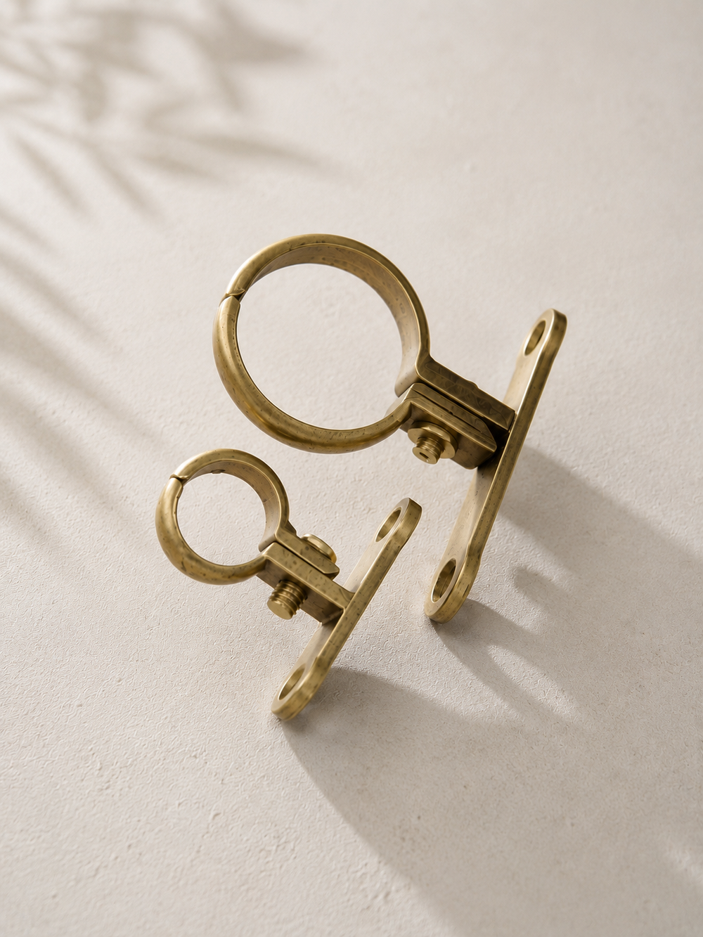 ASTA - Brass Pipe Bracket