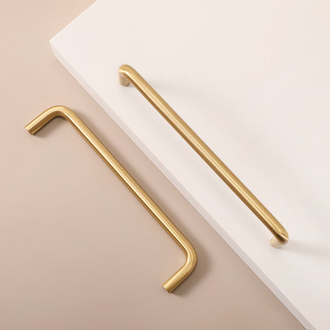 KURVA - Minimalist Brass Cabinet Handle