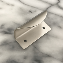 INGA - Stainless Steel Lip Pull