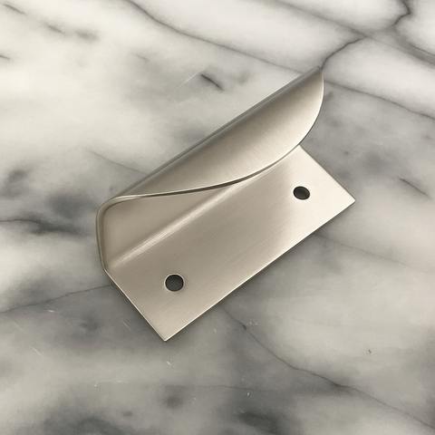 INGA - Stainless Steel Lip Pull