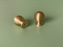 SVÁRM - Beehive Cabinet Pull
