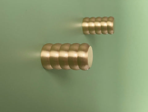 REVBEN - Ribbed Brass Coat Peg