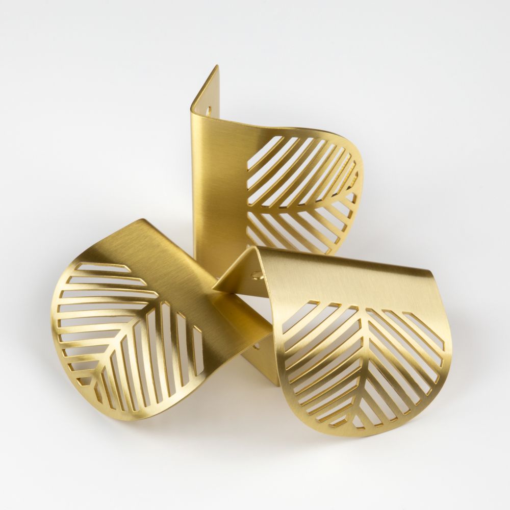 ASTRID Satin Brass Leaf Pull