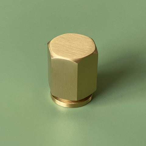 HANS - Hexagonal Brass Knob