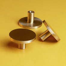 TORSTEN - Circular Brass Knob