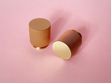 TUNG - Grooved Solid Brass Knob
