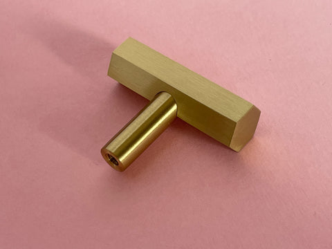 LINNEA - Brass Hexaganol T pull