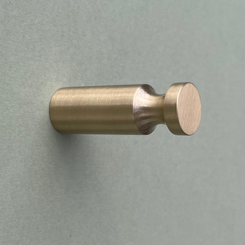 HOLDE - Solid Brass Peg