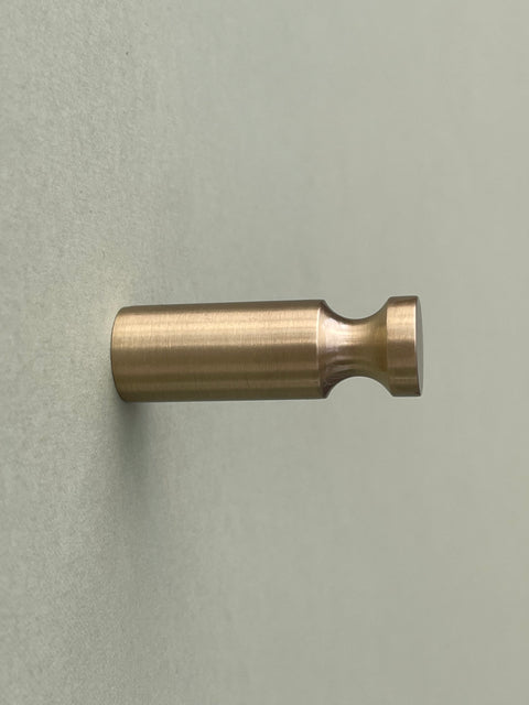 HOLDE - Solid Brass Peg