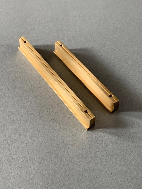 GRANNUR - Minimalist Brass Handle