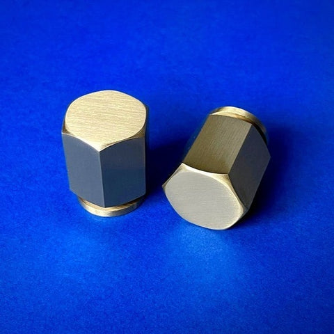 HANS - Hexagonal Brass Knob